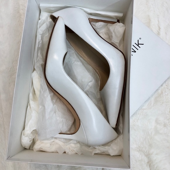 MANOLO BLAHNIK HEELS/SIZE 6/WEDDING SHOES - Picture 4 of 10